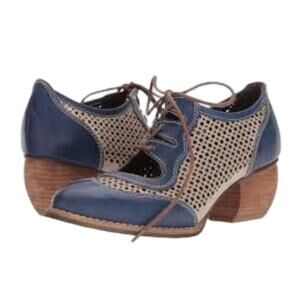 L'Artiste Spring Step Gabriel Heeled Oxfords EUC  $139  Size 35 US 5   S3598